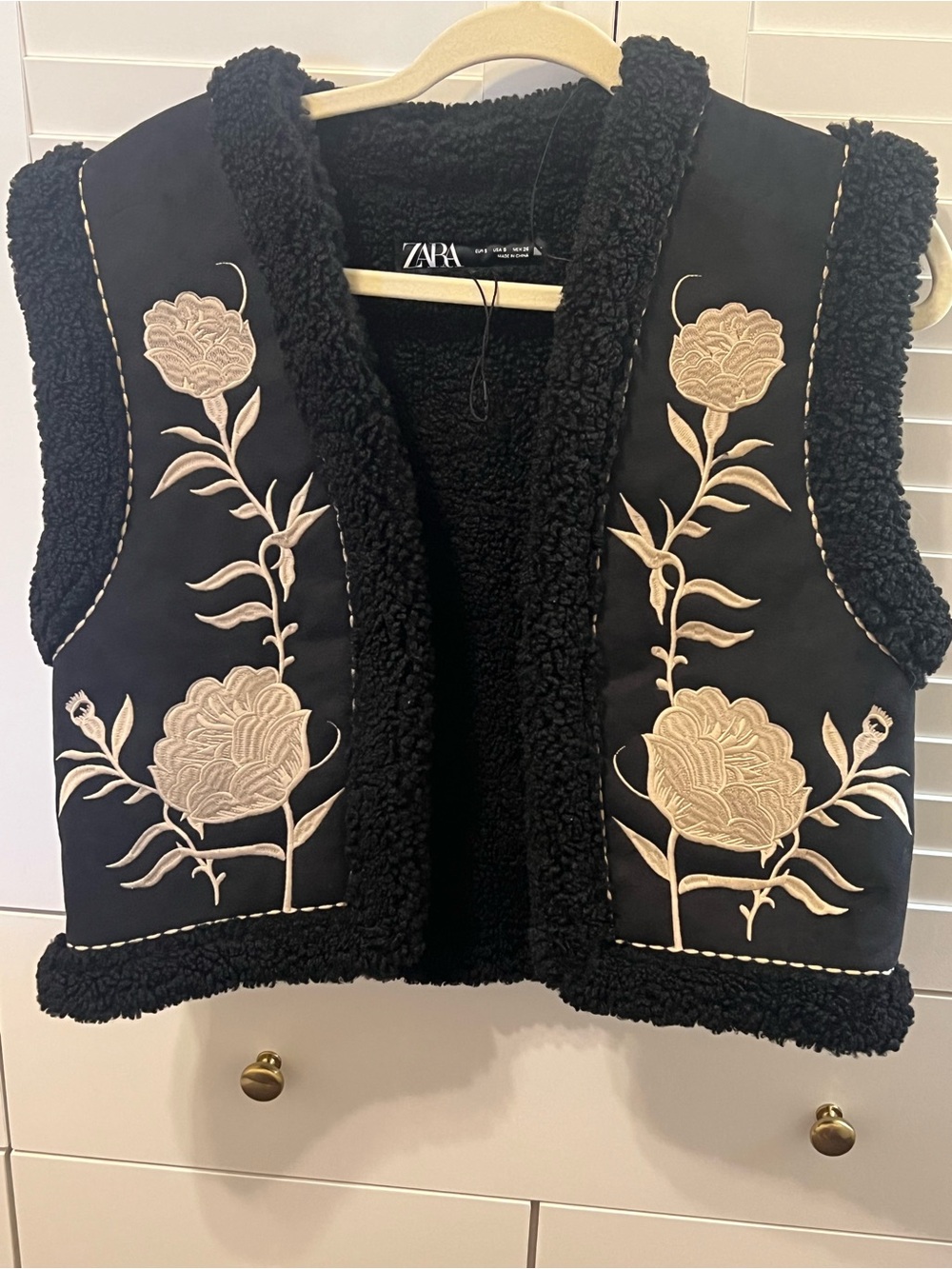 ZARA Black Sleeveless Vest with Cream Floral Embroidery